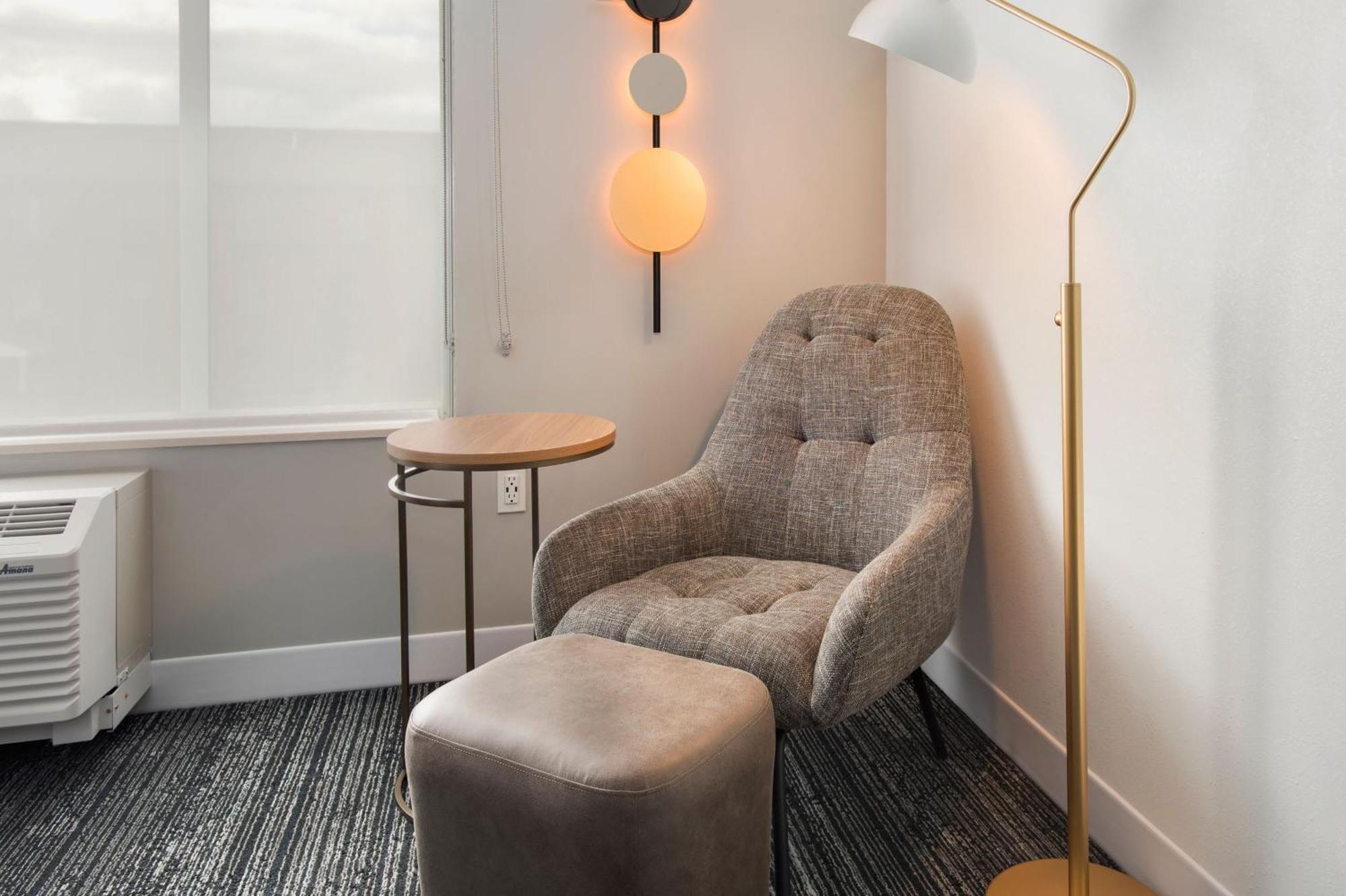 Towneplace Suites Portland Airport Me Южен Портланд Екстериор снимка